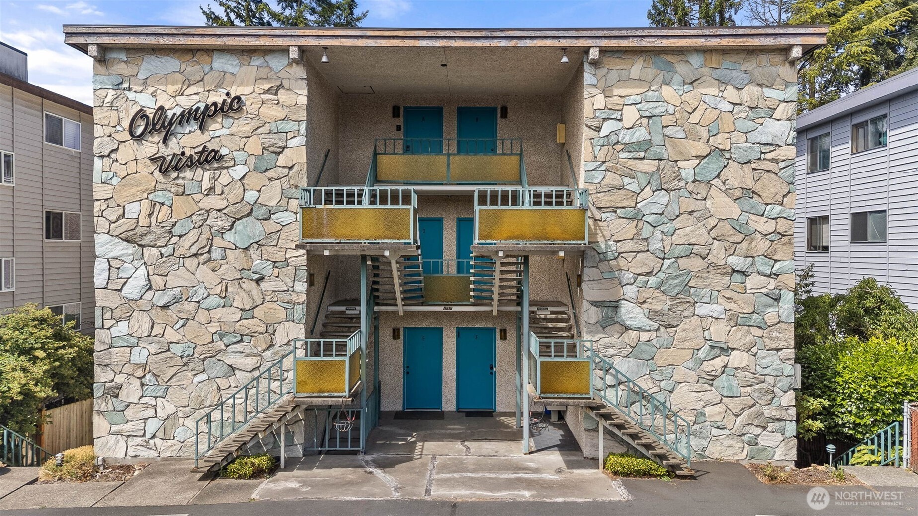 11515 Greenwood Avenue N Unit: H