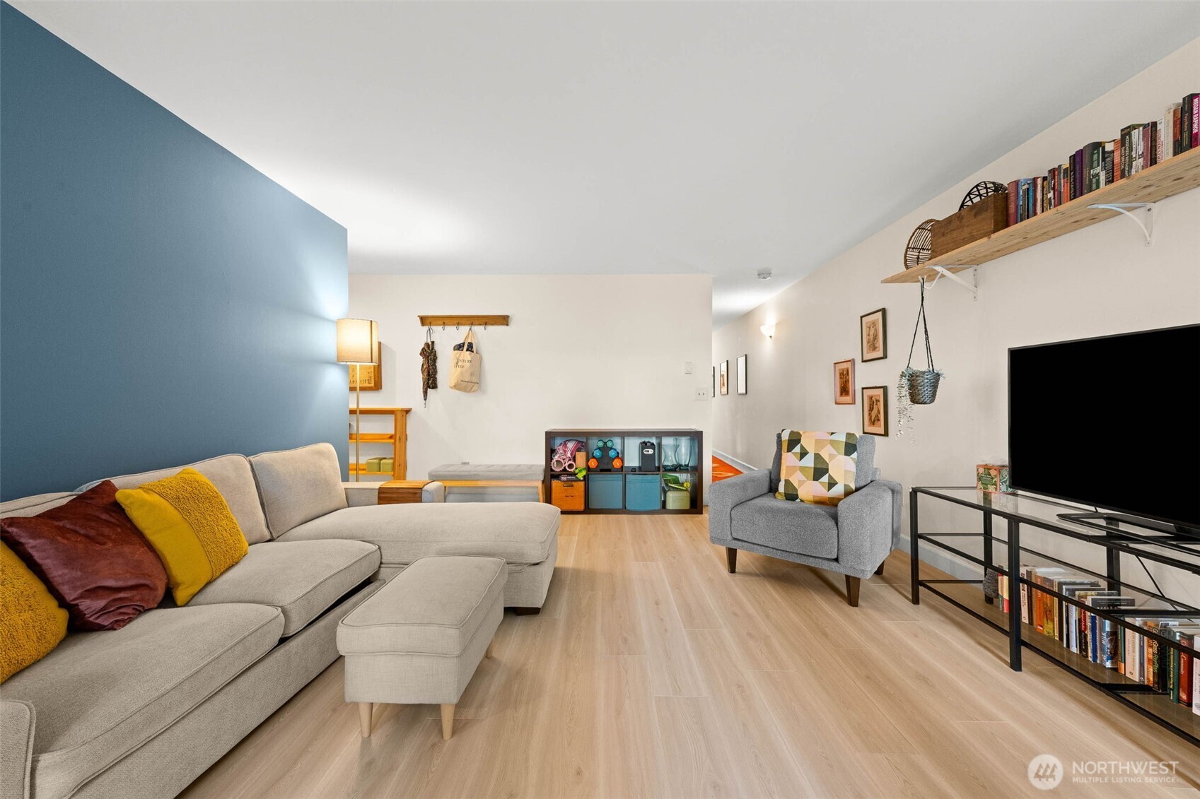 11515 Greenwood Avenue N Unit: H