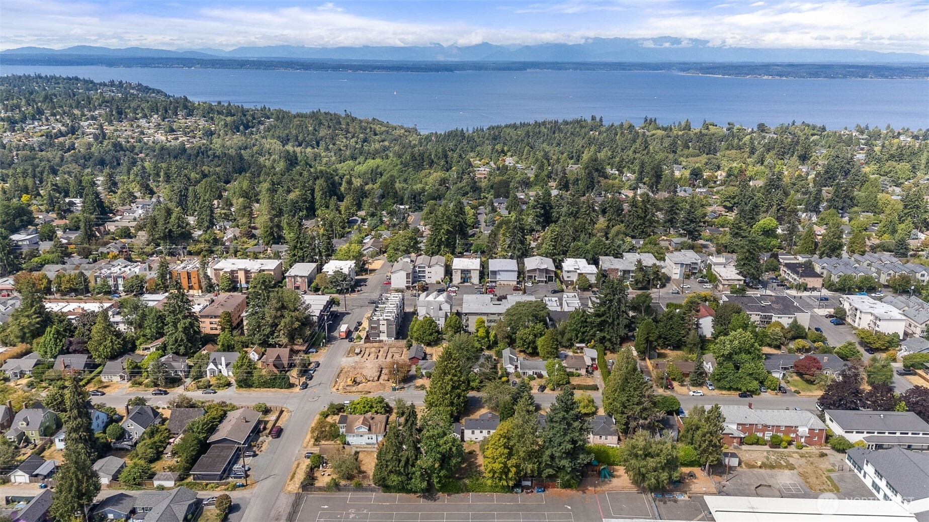 11515 Greenwood Avenue N Unit: H