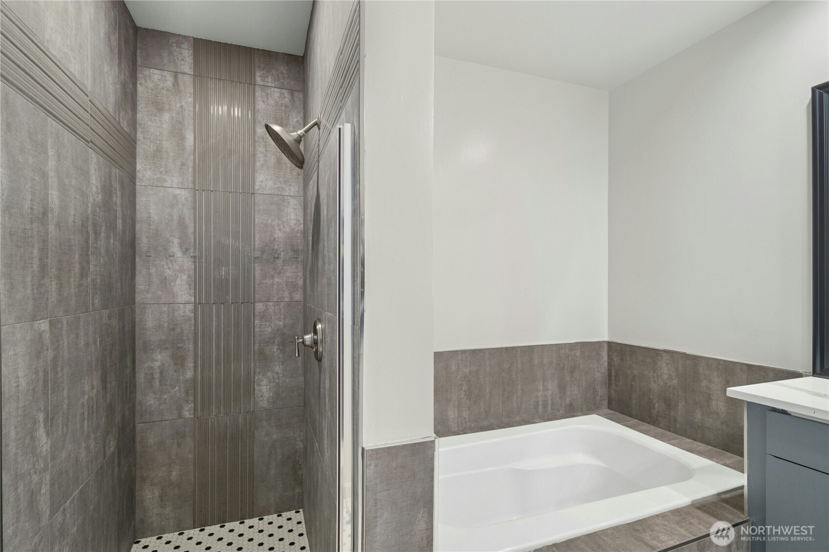 1000 N Aurora Avenue Unit: 4 0 9
