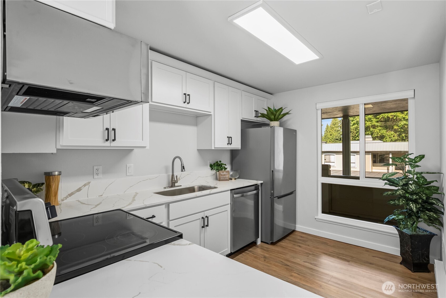 10221 NE 16th Street Unit: H7