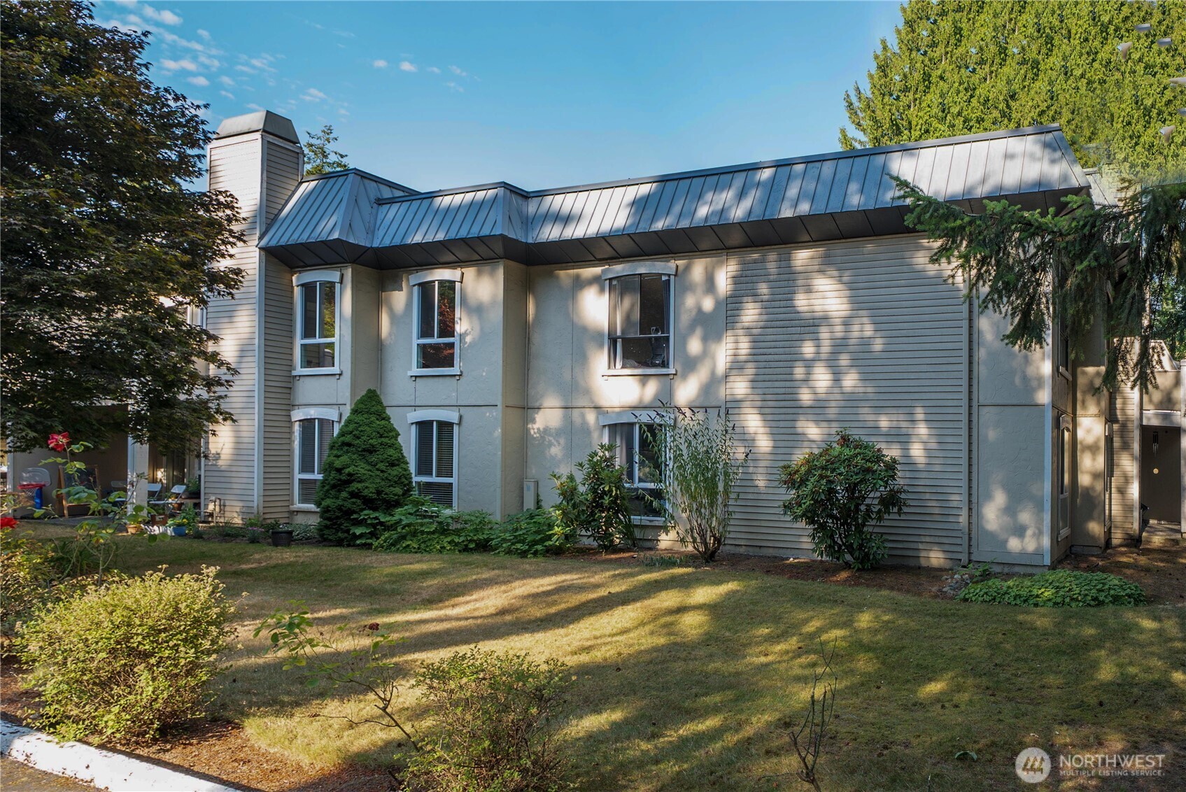 10221 NE 16th Street Unit: H7