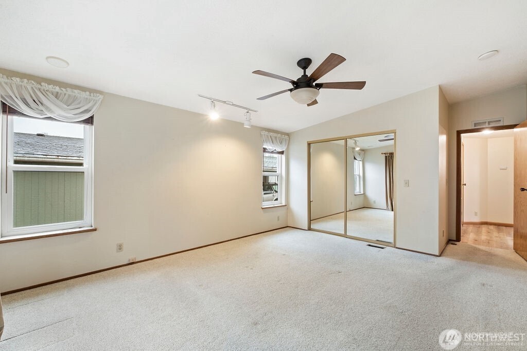 1402 22nd Street NE Unit: 546