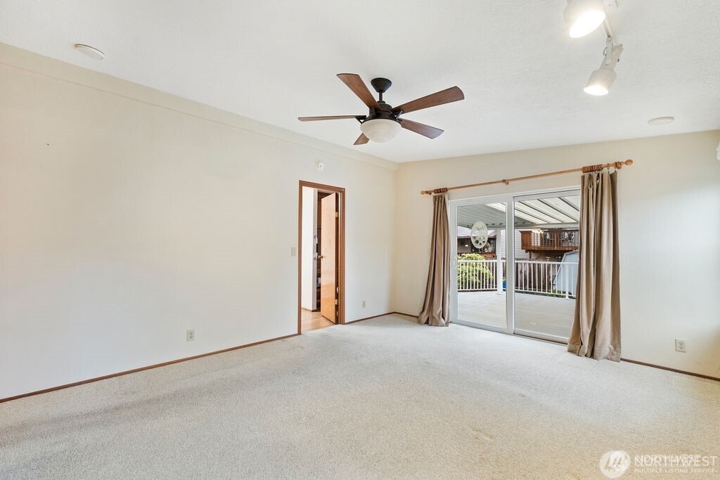 1402 22nd Street NE Unit: 546