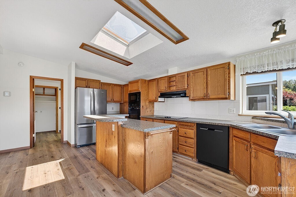 1402 22nd Street NE Unit: 546