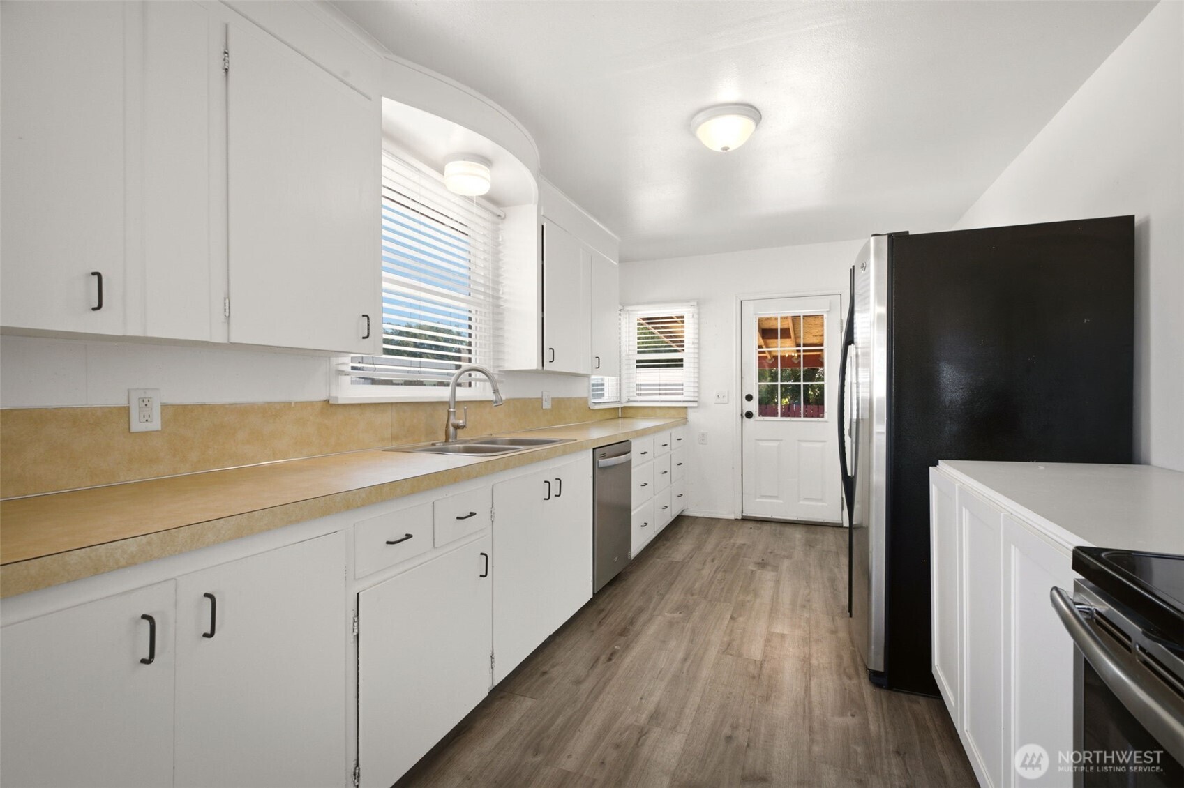25 Shafer Avenue