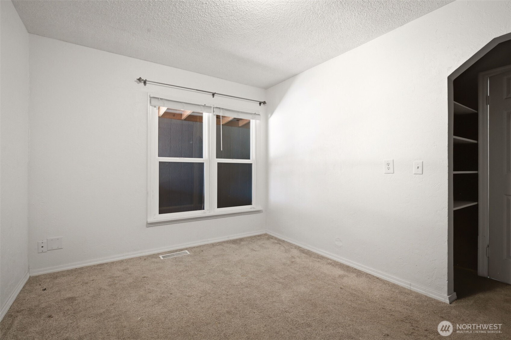 25 Shafer Avenue