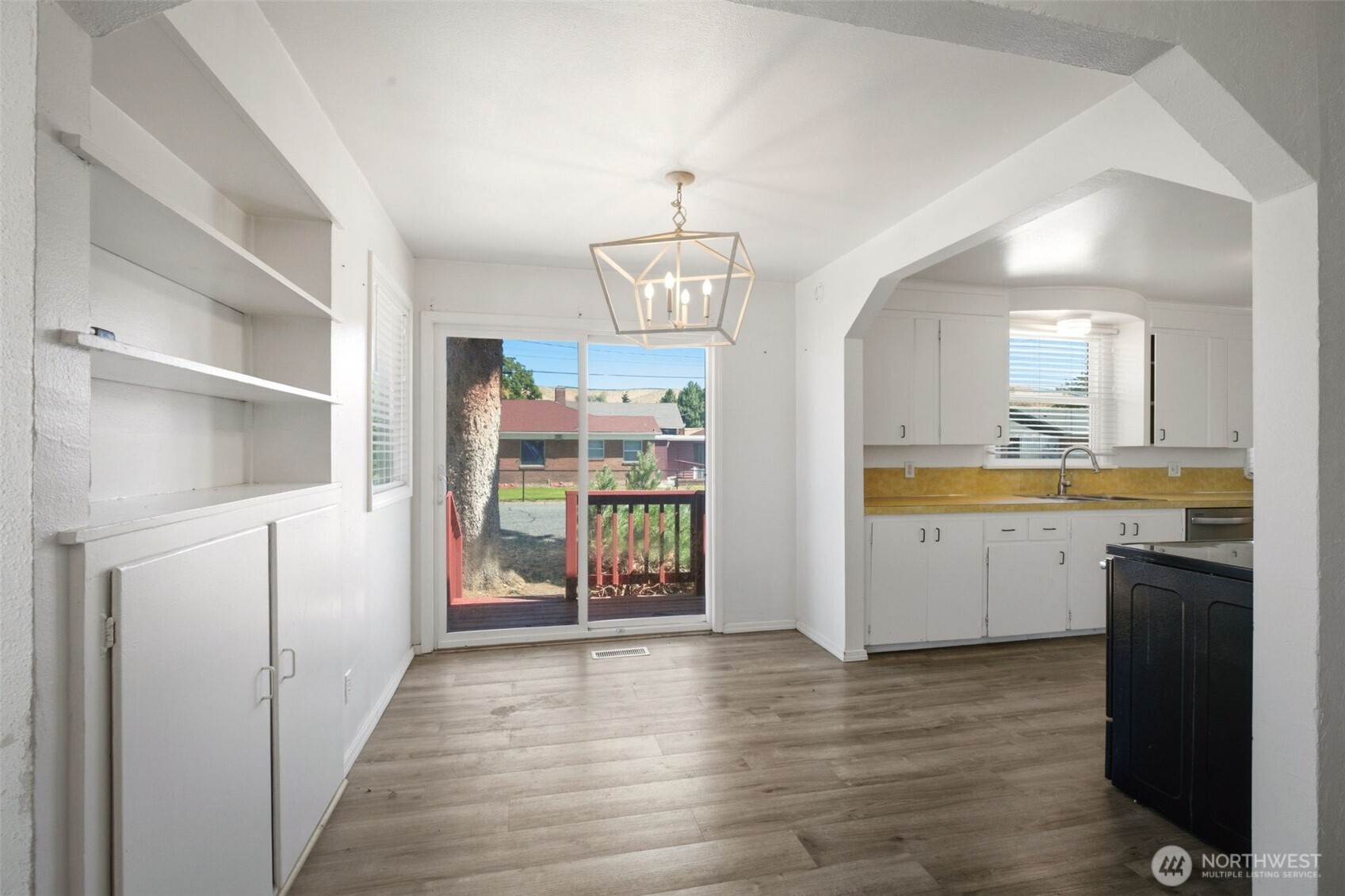 25 Shafer Avenue