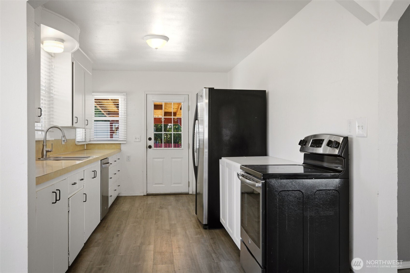 25 Shafer Avenue