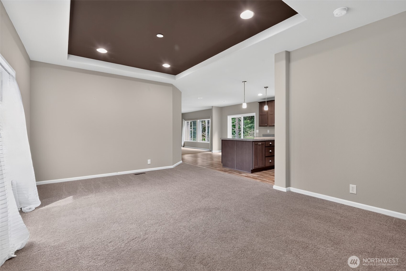 27129 Lake Riley