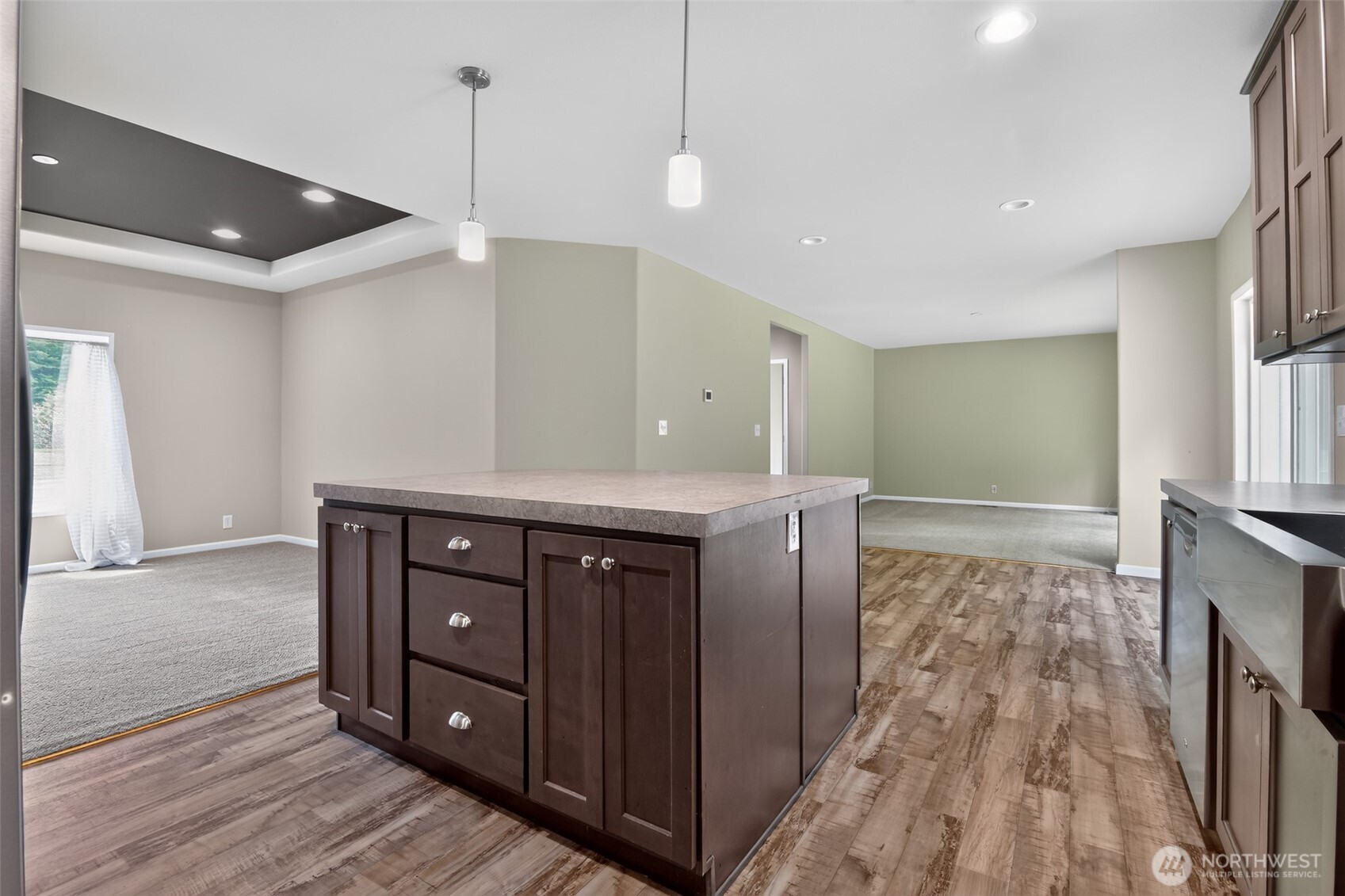 27129 Lake Riley