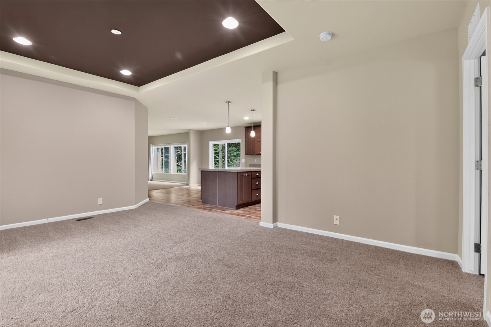 27129 Lake Riley