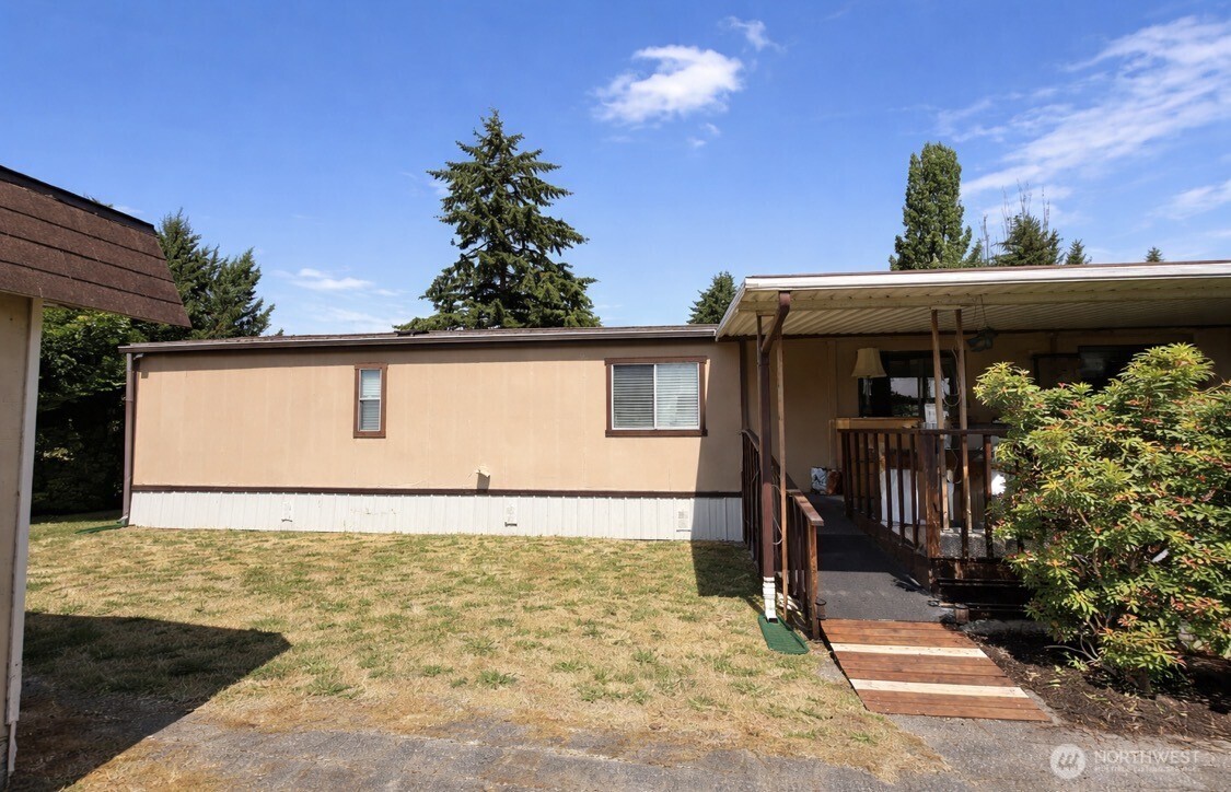 8508 144th Avenue E Unit: 11