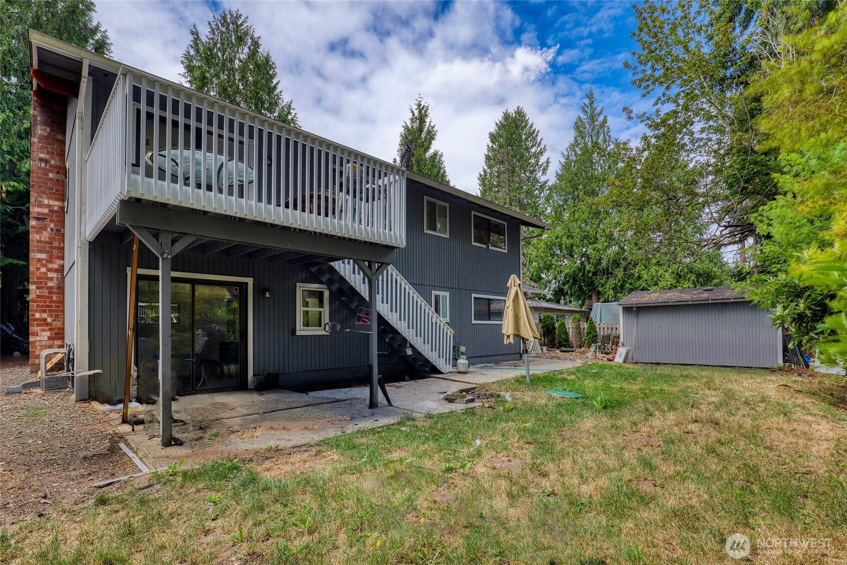 4509 W Tapps Drive E