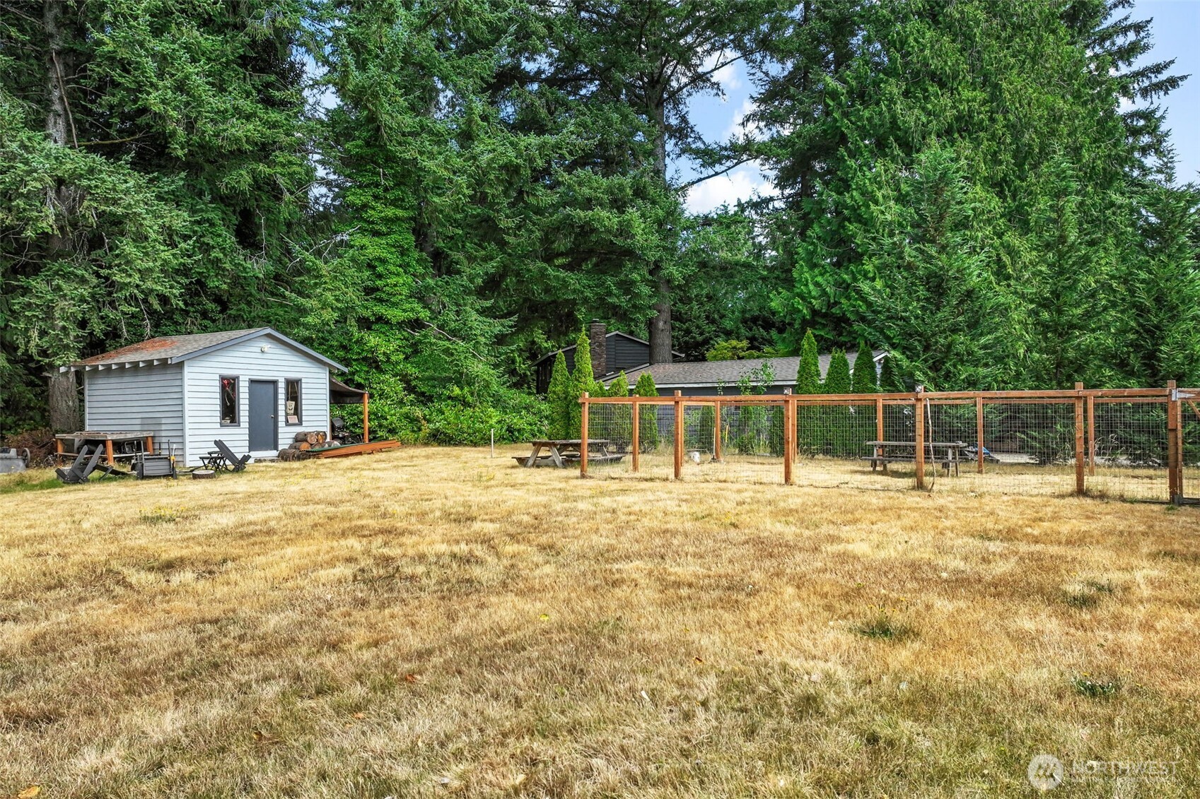 1215 244th Avenue NE