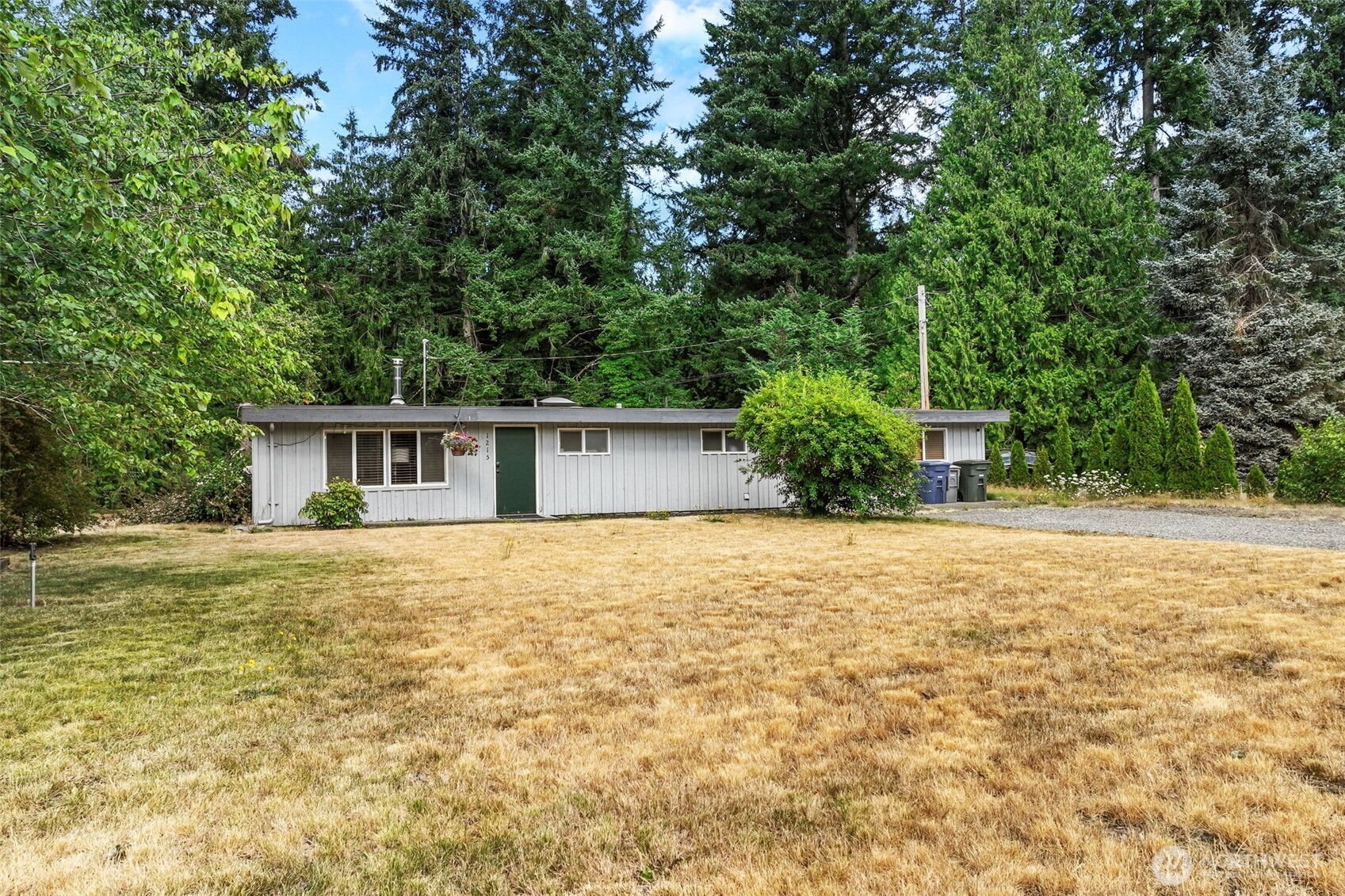 1215 244th Avenue NE