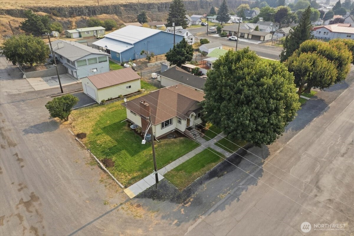 15 NW Cole