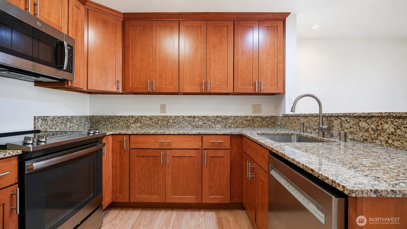 24712 45th Avenue S Unit: 9D