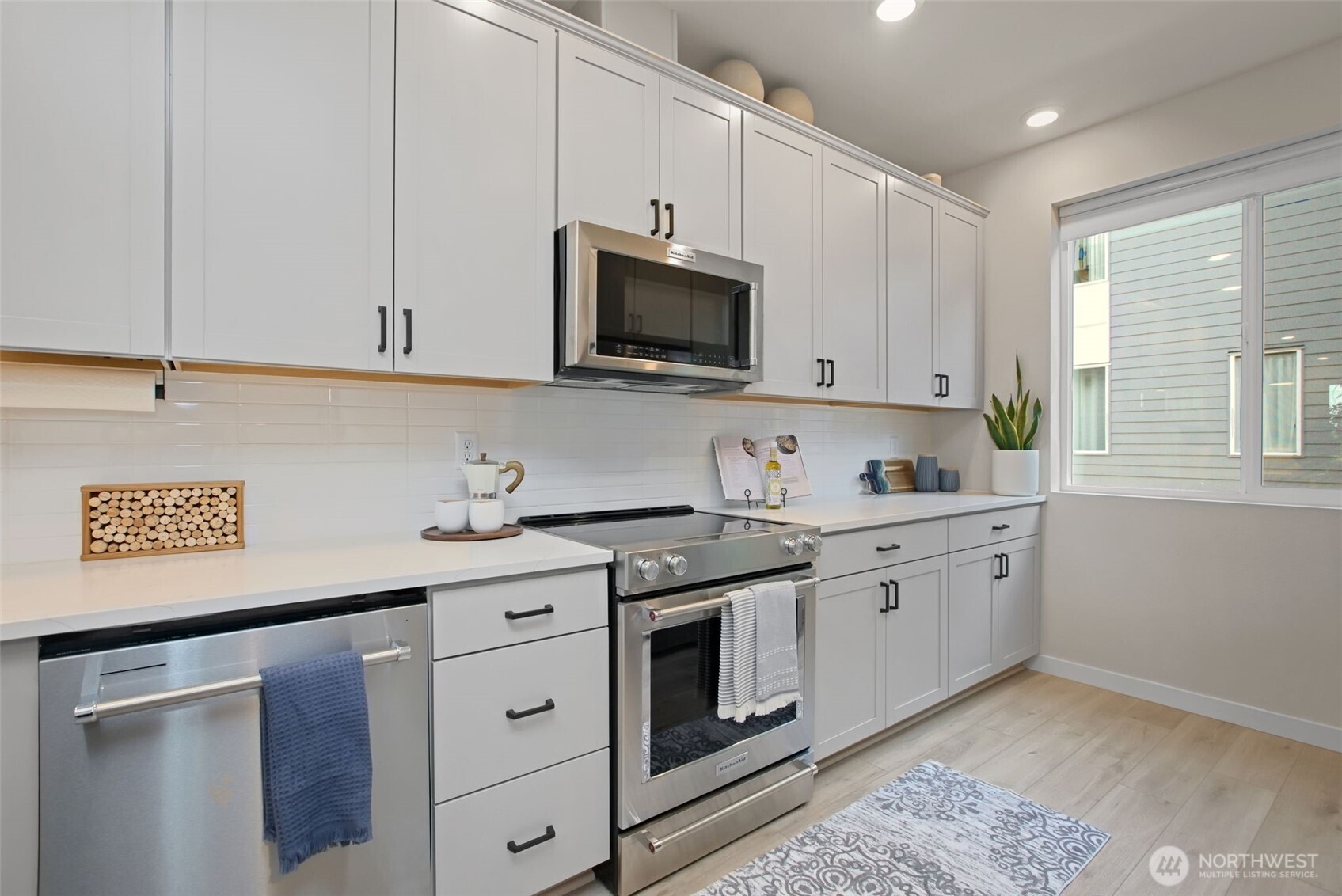 2150 N 147th Street Unit: E