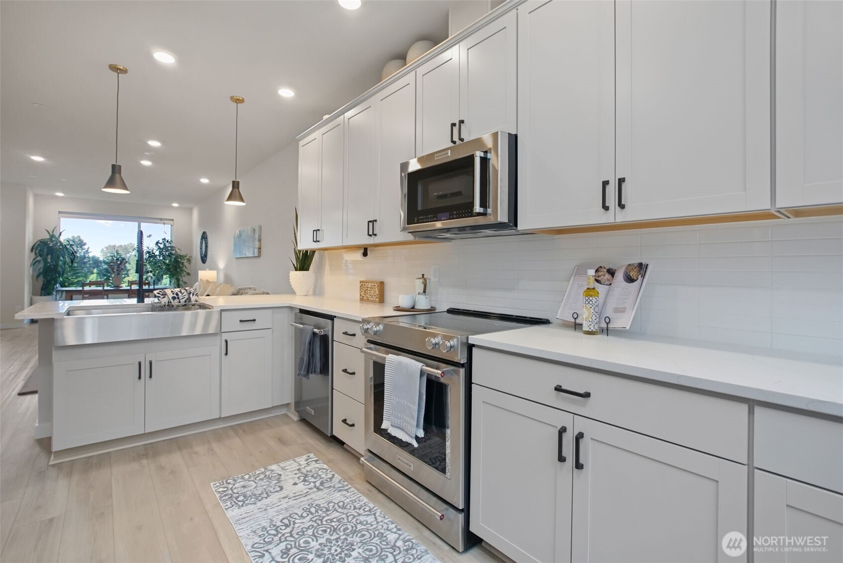 2150 N 147th Street Unit: E
