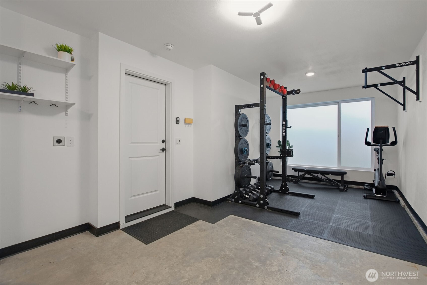 2150 N 147th Street Unit: E