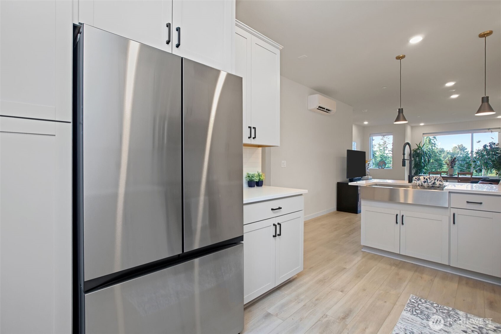 2150 N 147th Street Unit: E