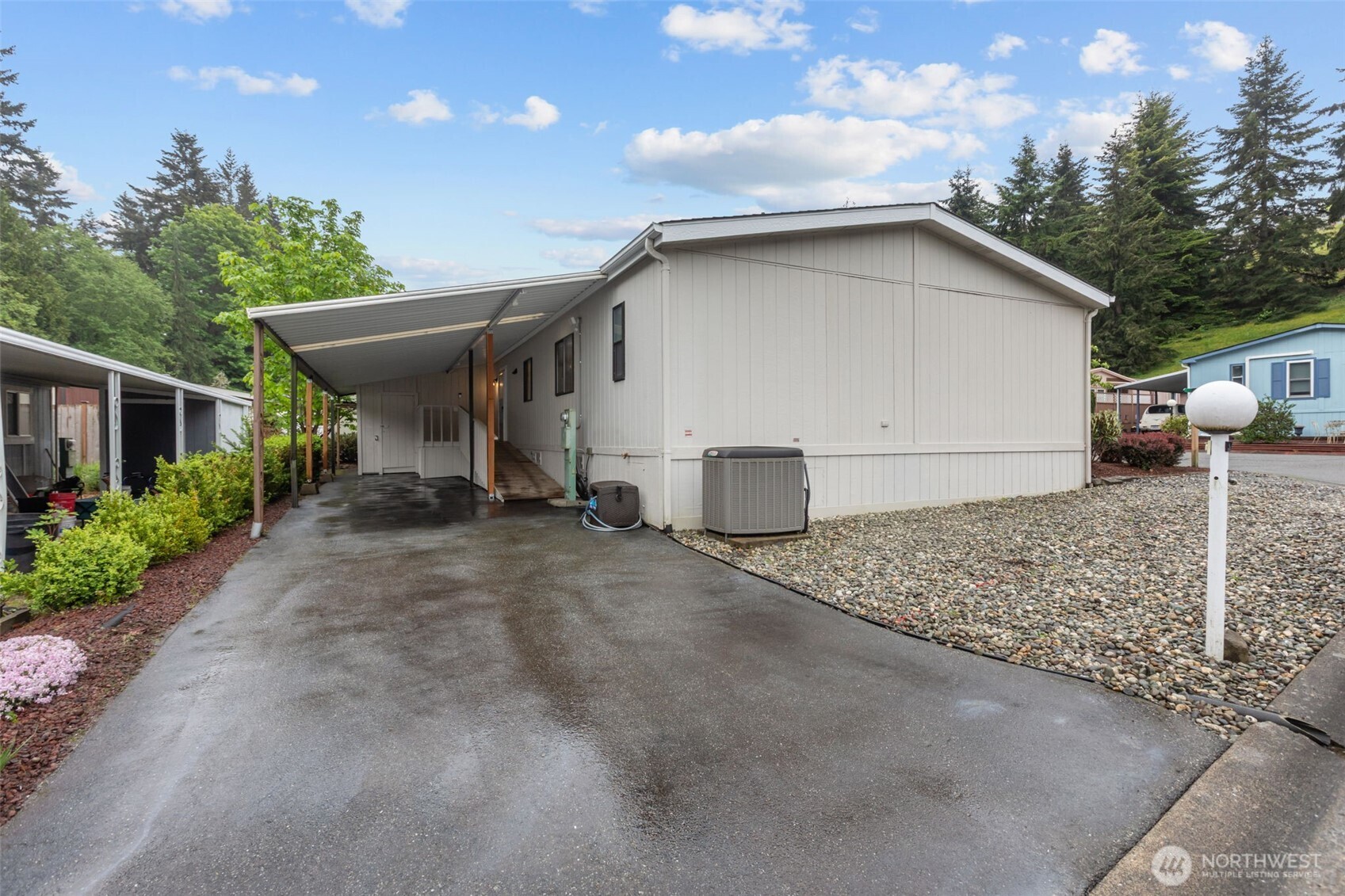 5810 Fleming Street Unit: 82
