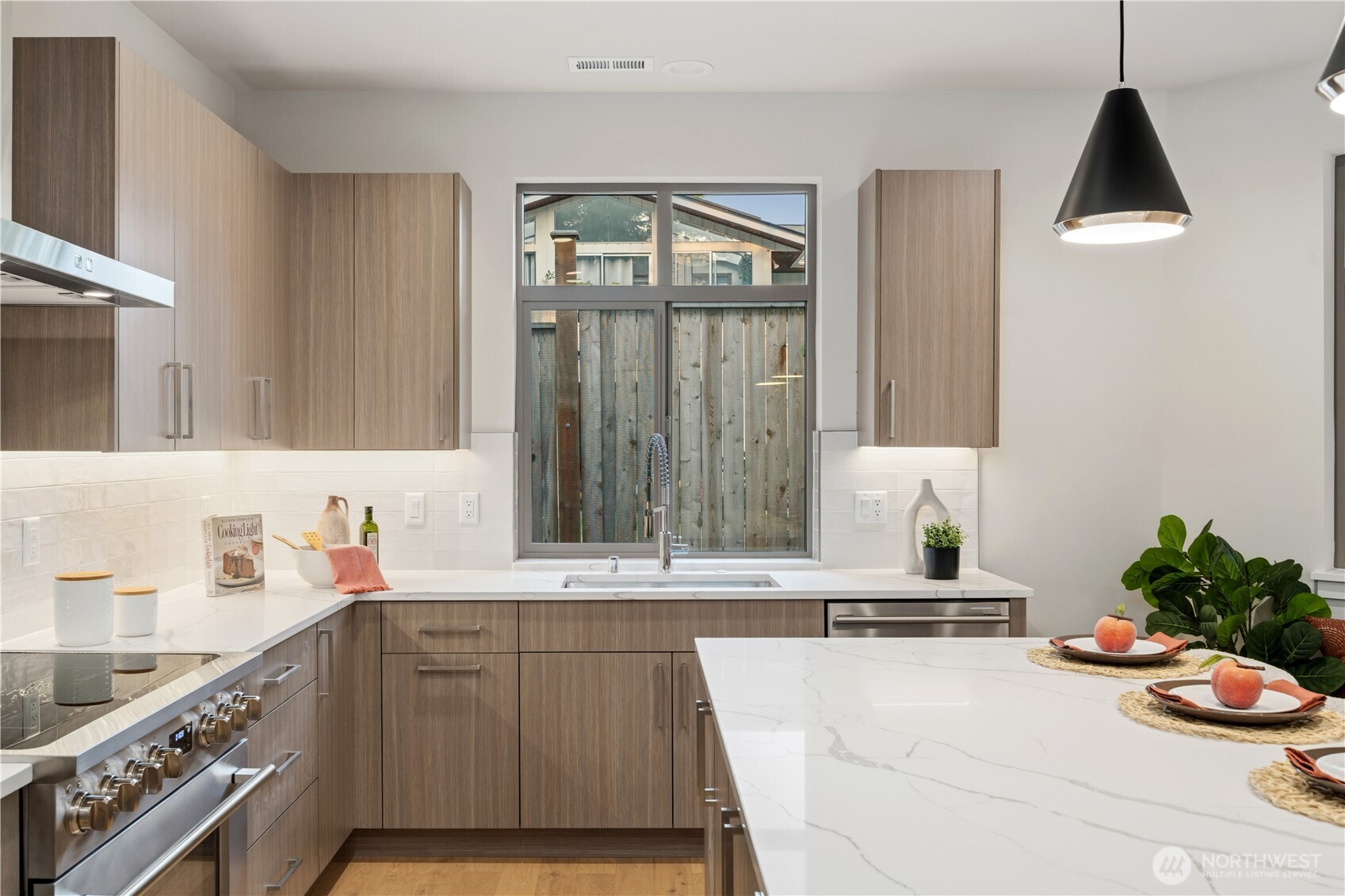 12315 NE 70th Lane Unit: 2