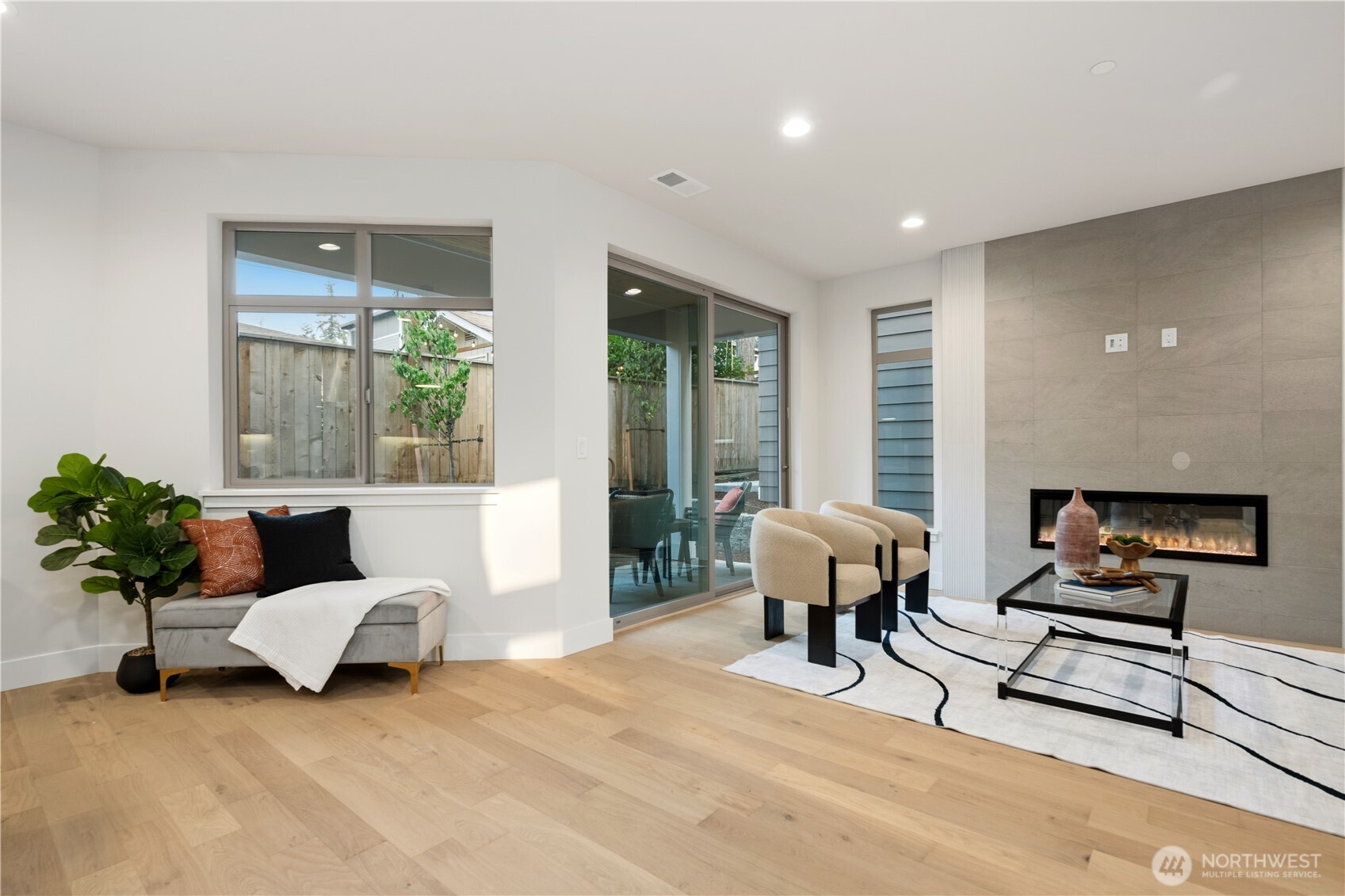 12315 NE 70th Lane Unit: 2