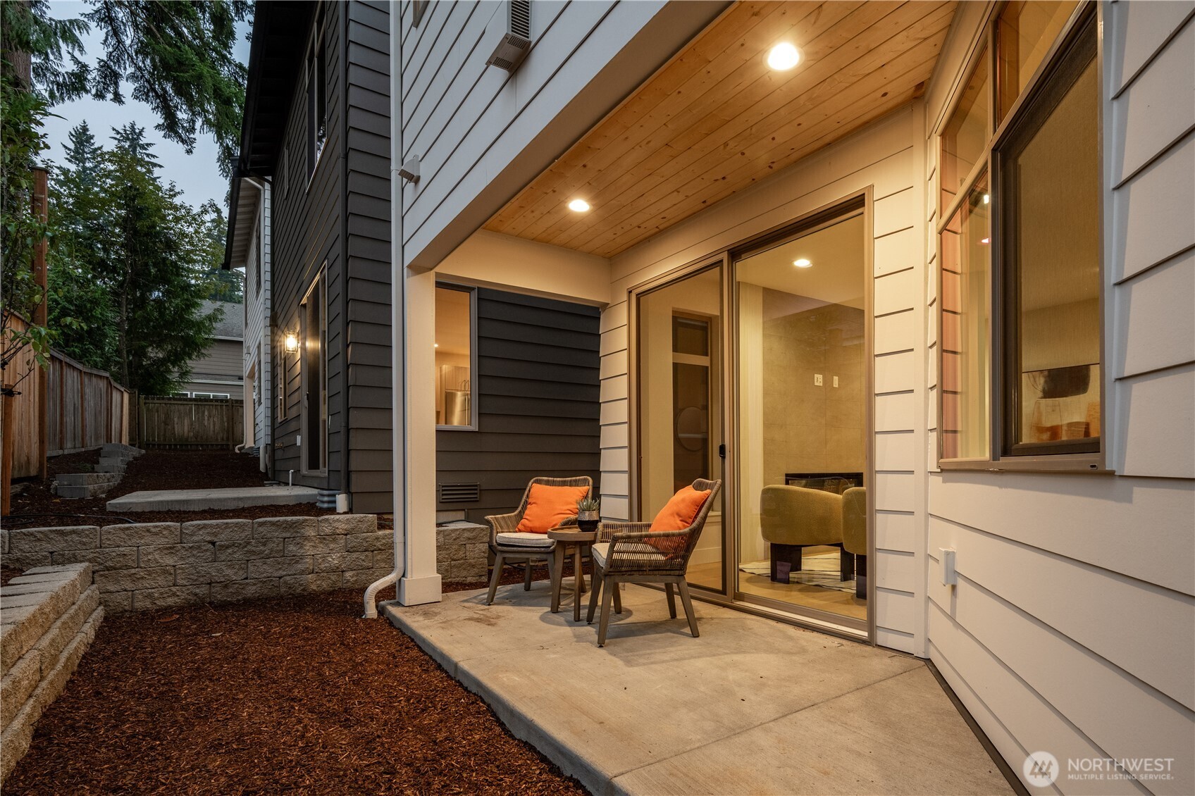 12315 NE 70th Lane Unit: 2
