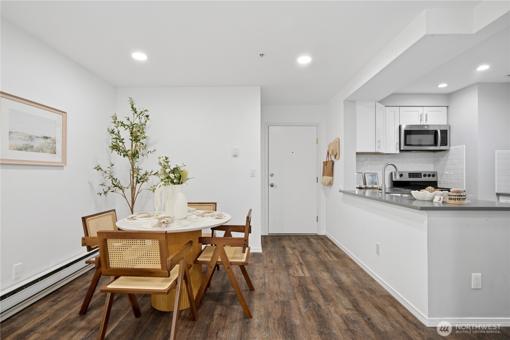 769 Hayes Street Unit: 201