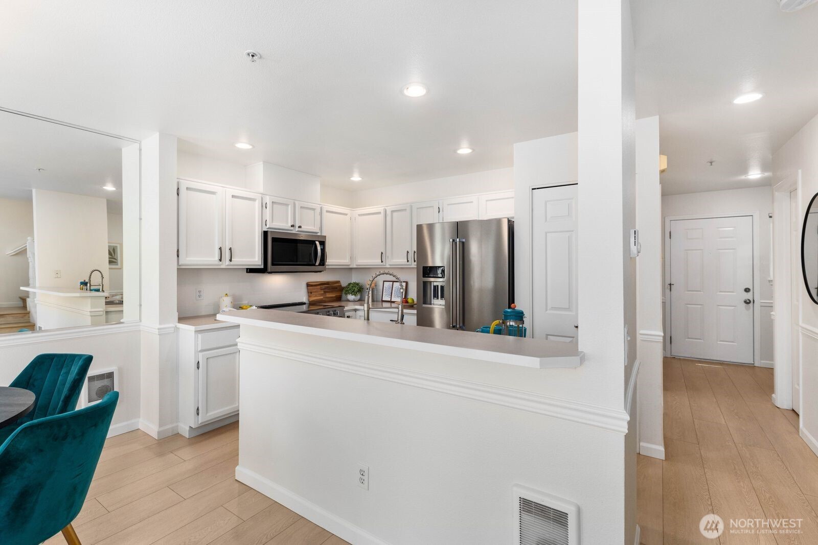 23824 66th Avenue S Unit: L104
