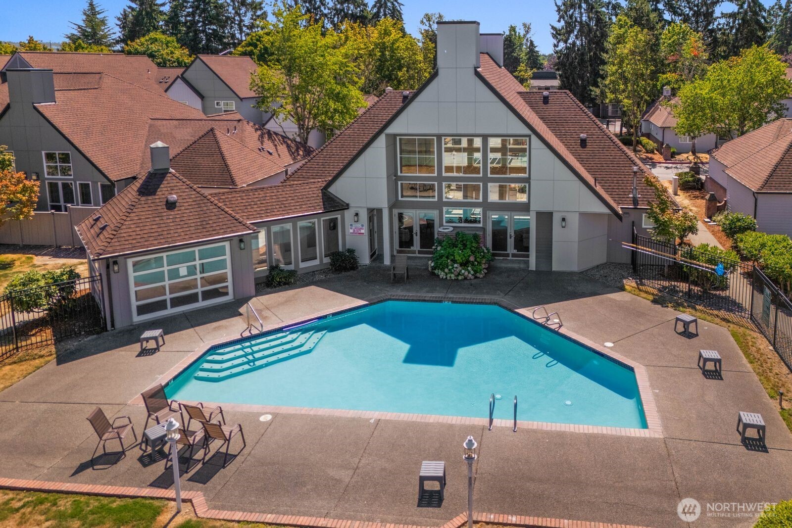 23824 66th Avenue S Unit: L104