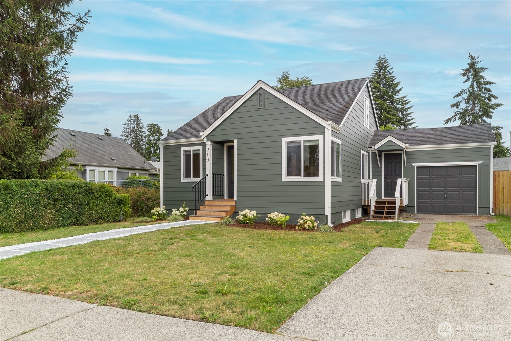 910 E MAIN Street