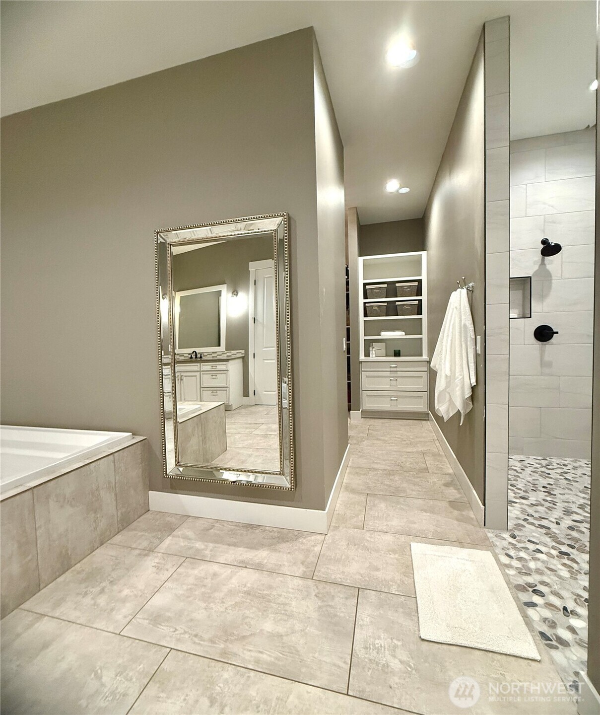 2858 SE Falcon View Drive