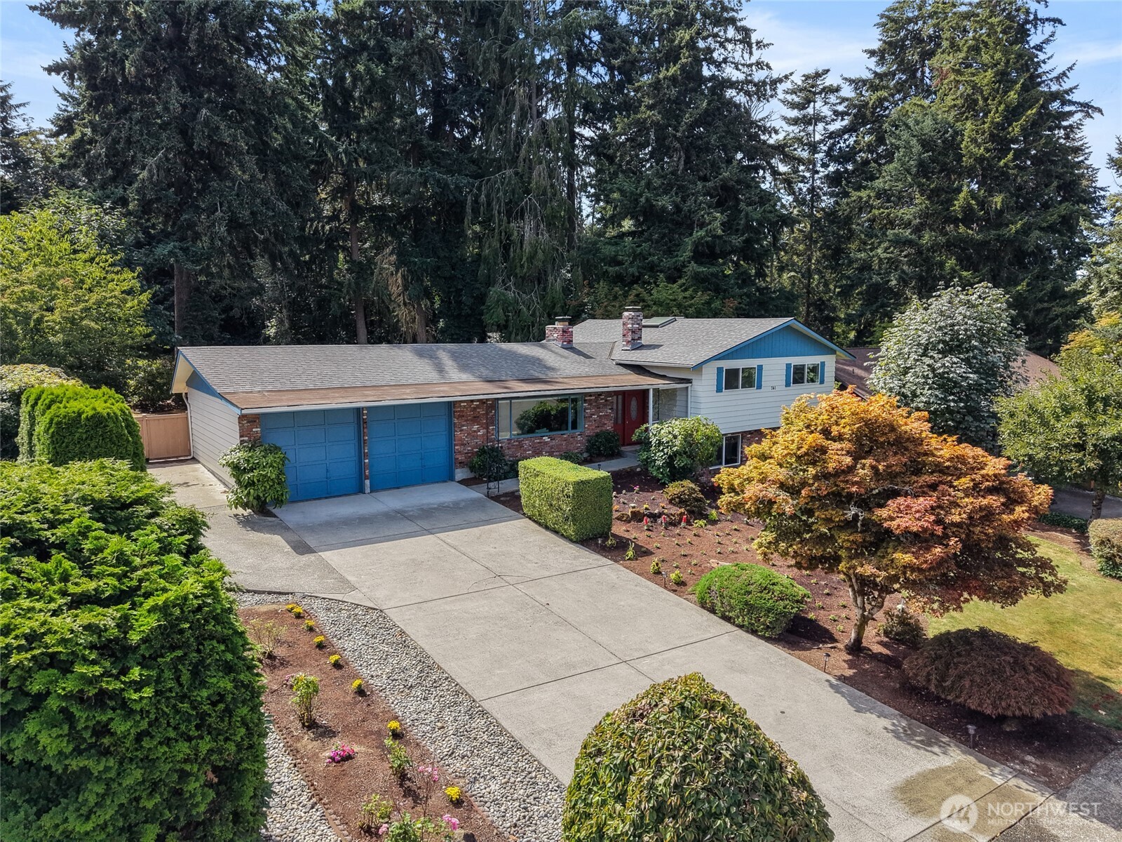 741 S 295th Place