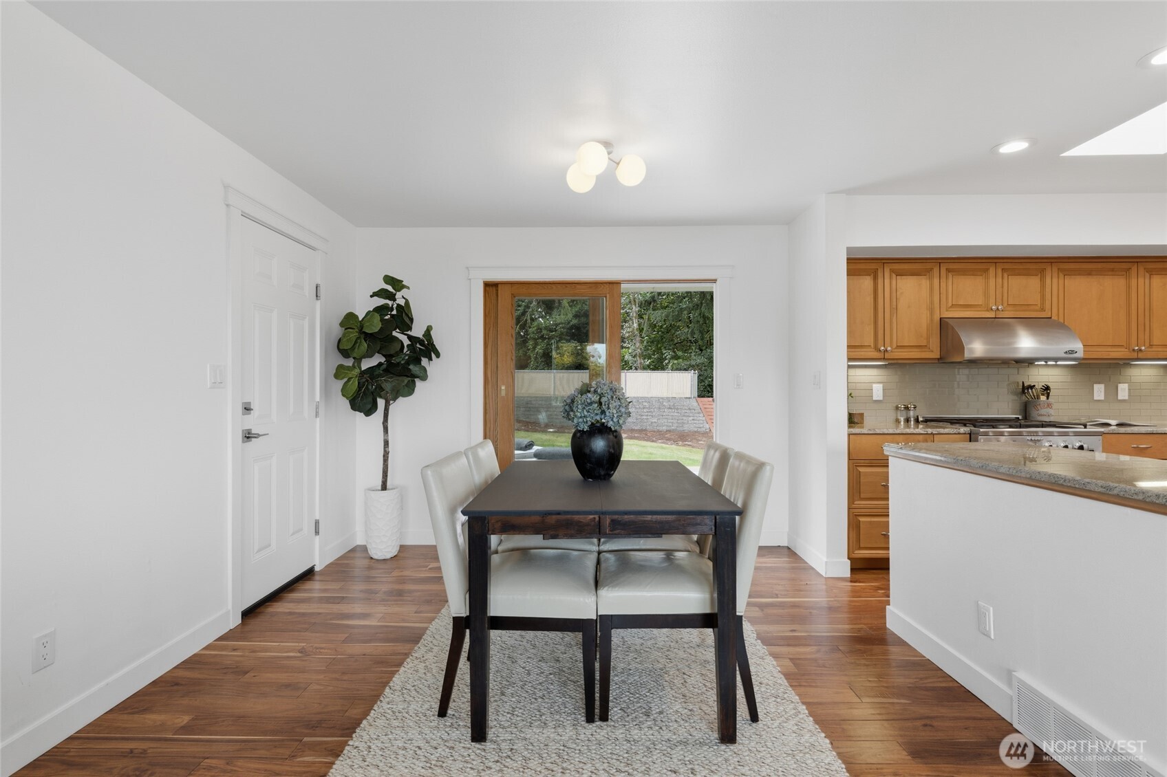 741 S 295th Place