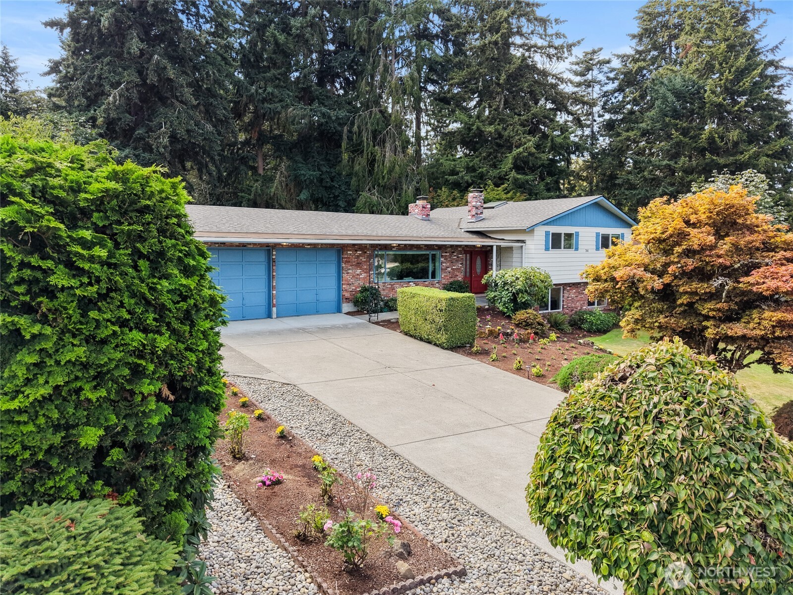 741 S 295th Place