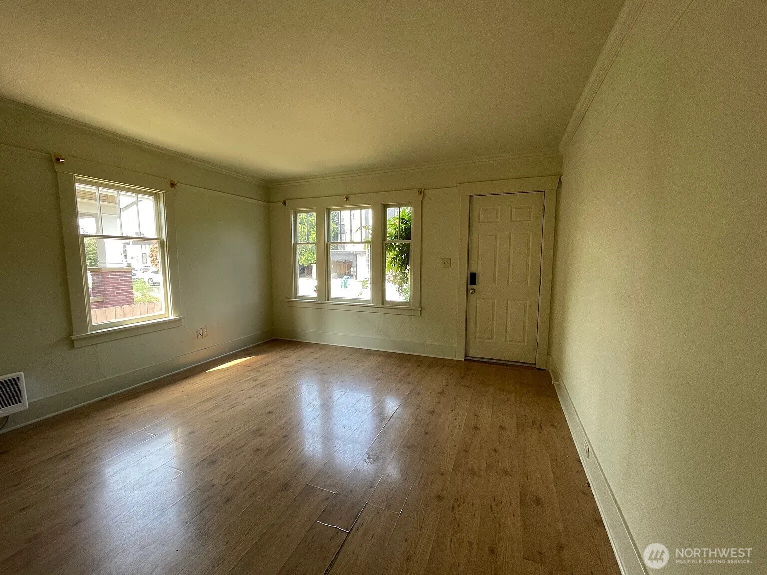 114 Wells Avenue S