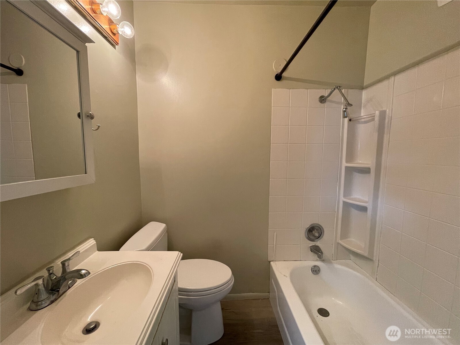 114 Wells Avenue S