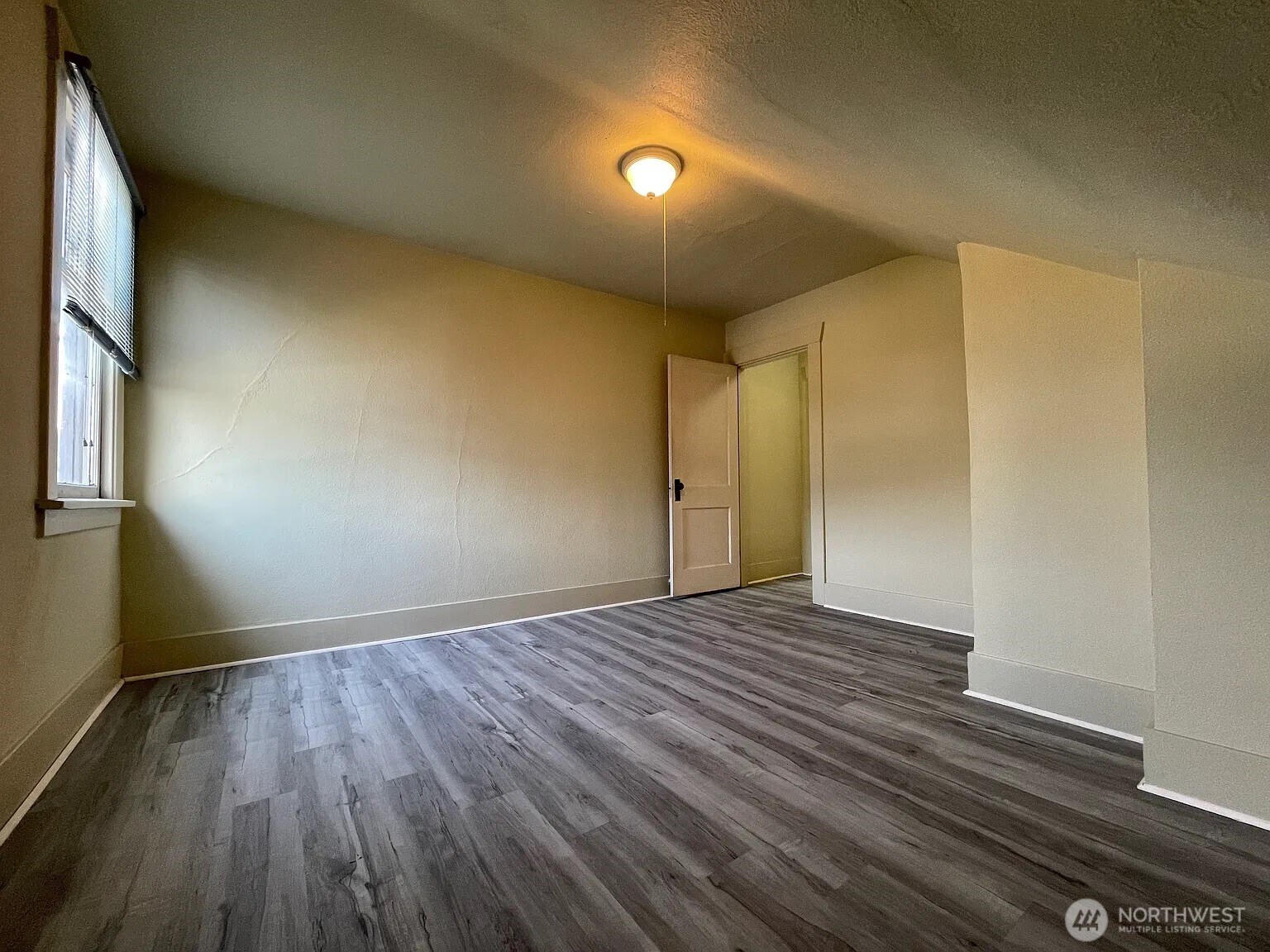 114 Wells Avenue S