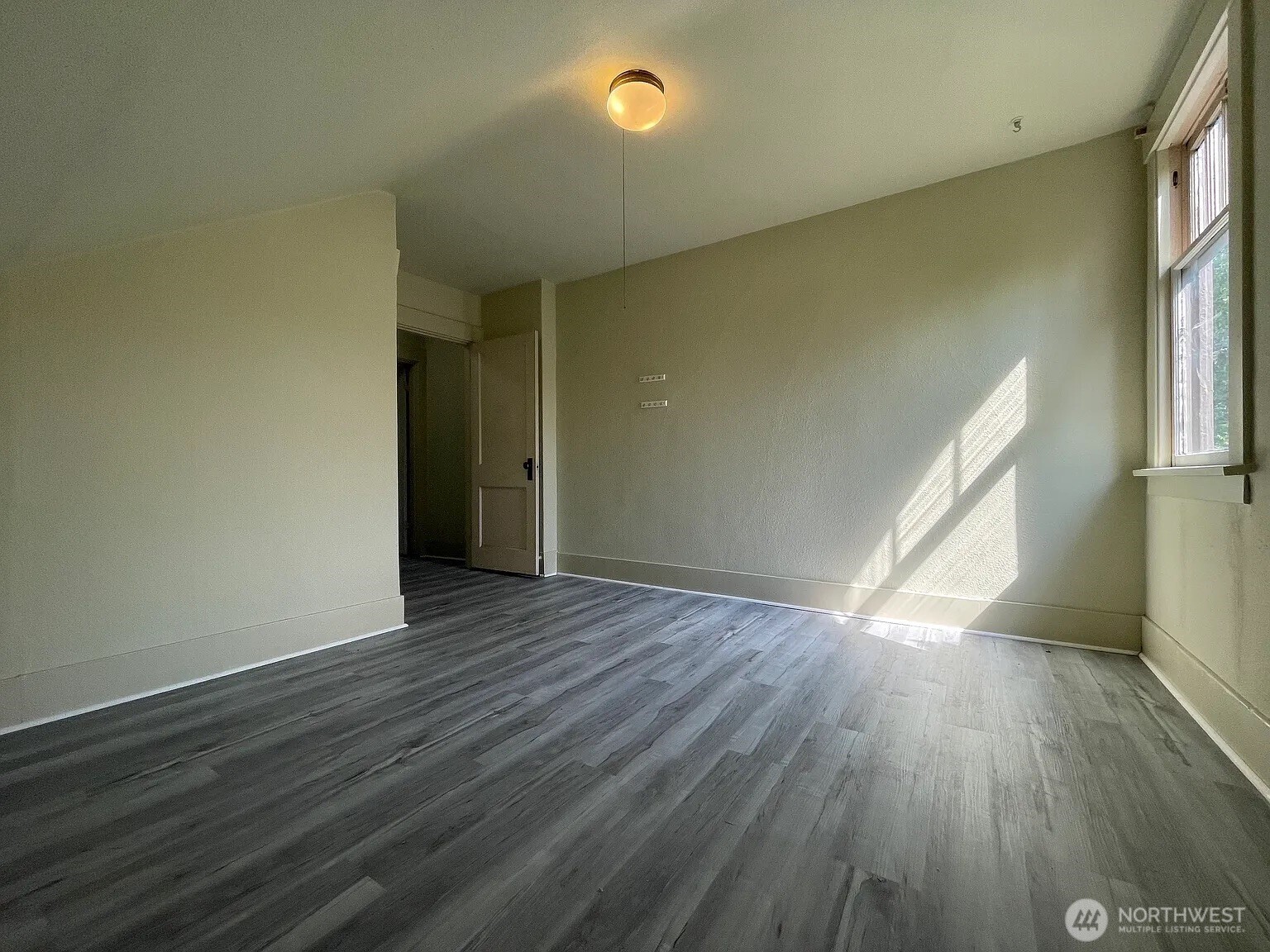 114 Wells Avenue S