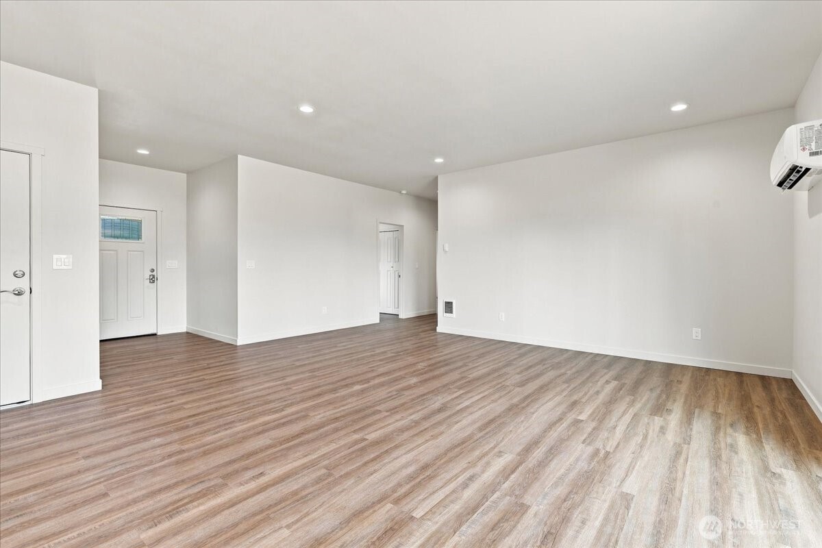 621 SW Pope Ave