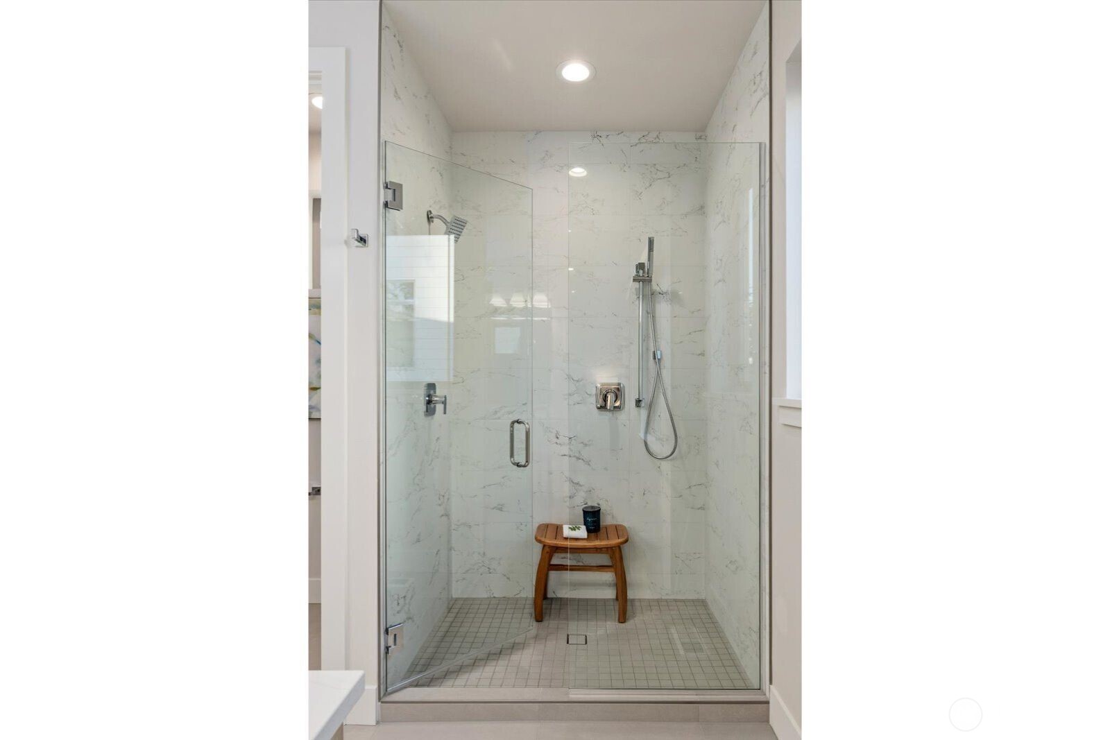 8227 NE 128th Street