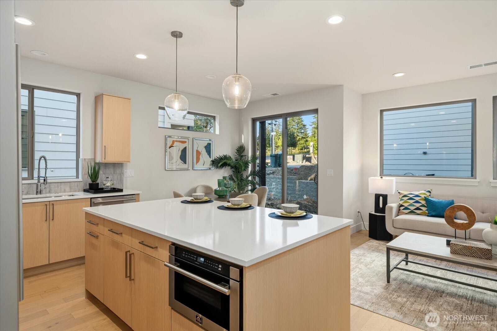 8227 NE 128th Street