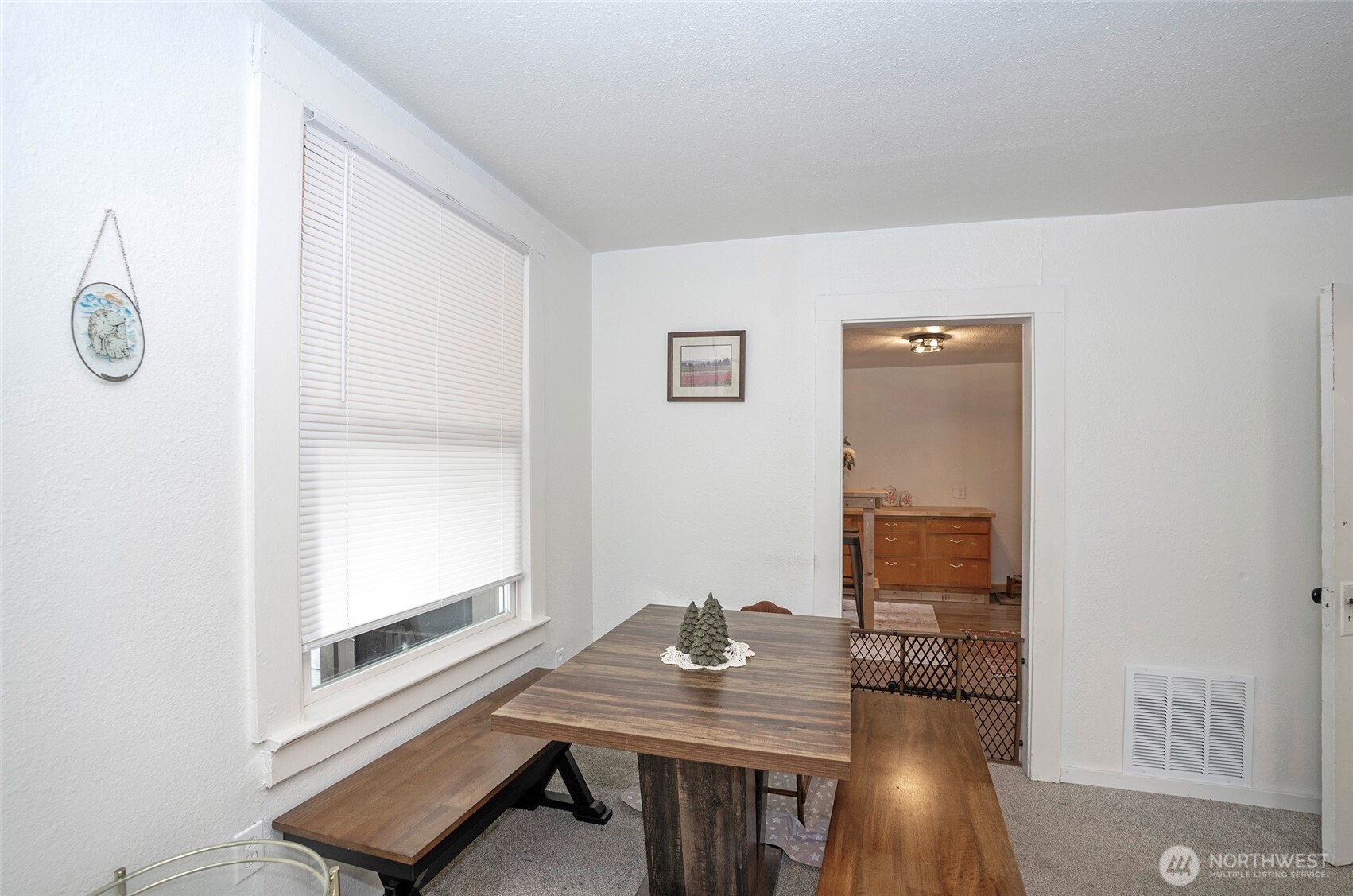 110 Alder Street E