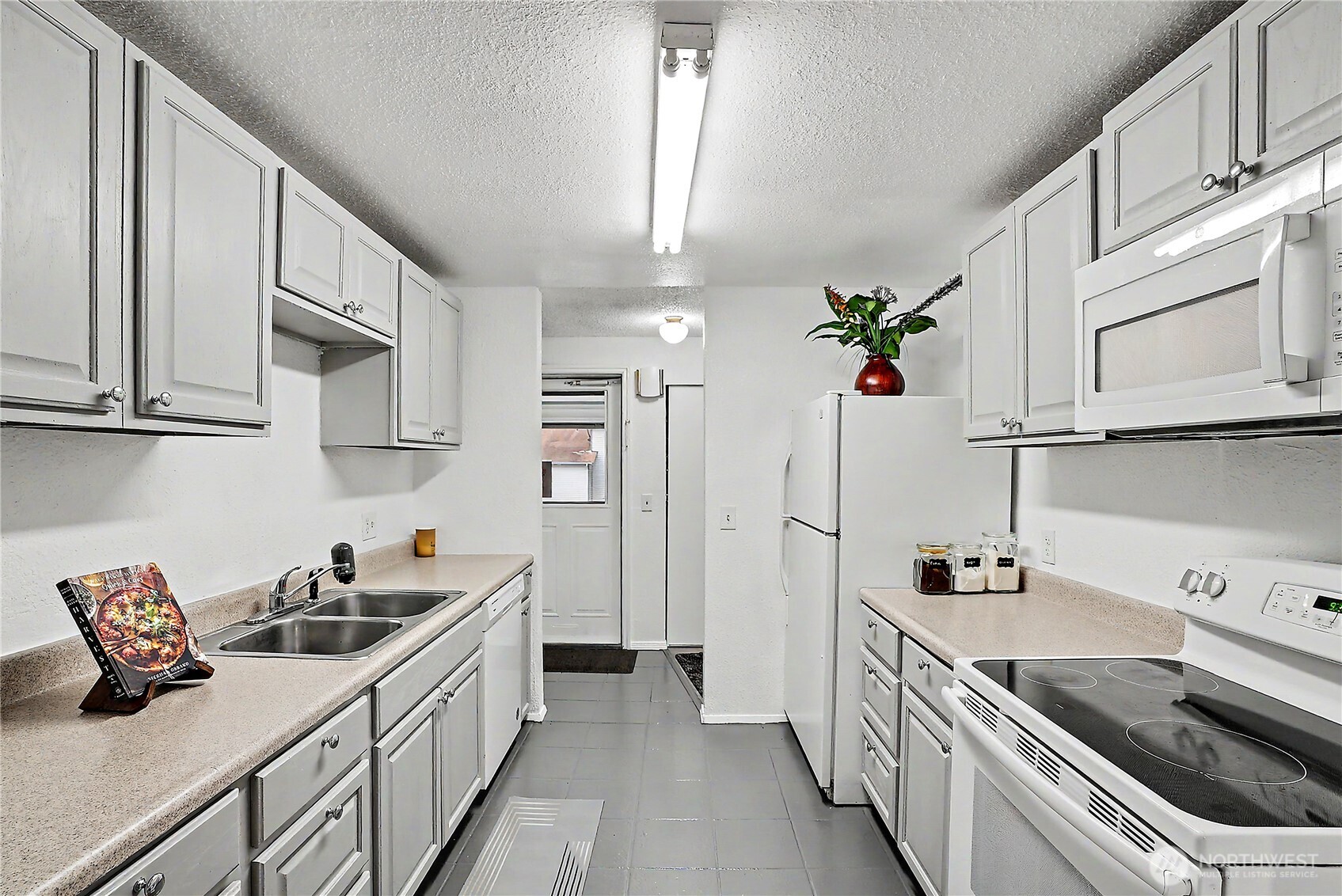 1938 SW 318th Place Unit: 9C