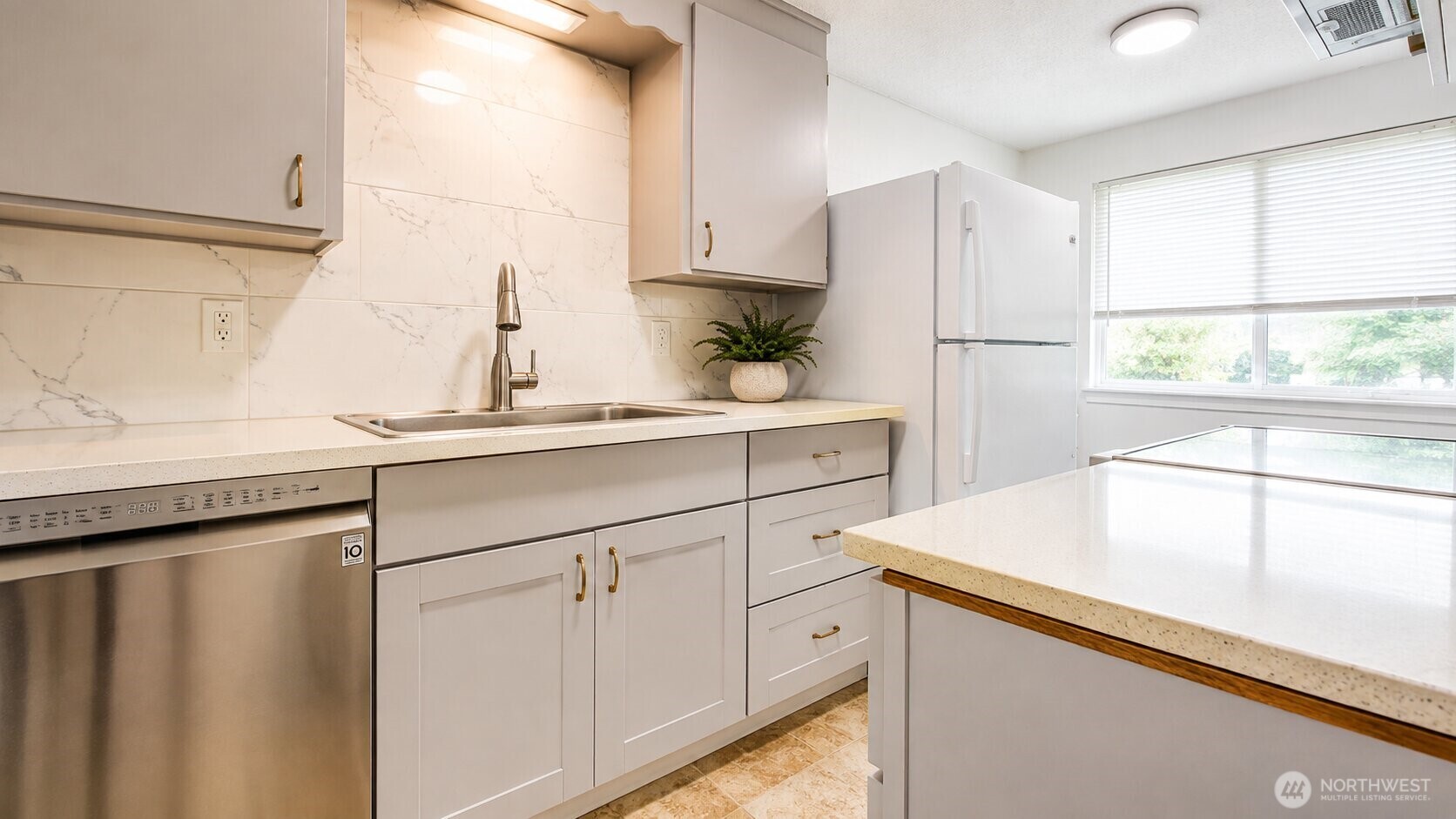 7428 S Puget Sound Avenue Unit: 1-3