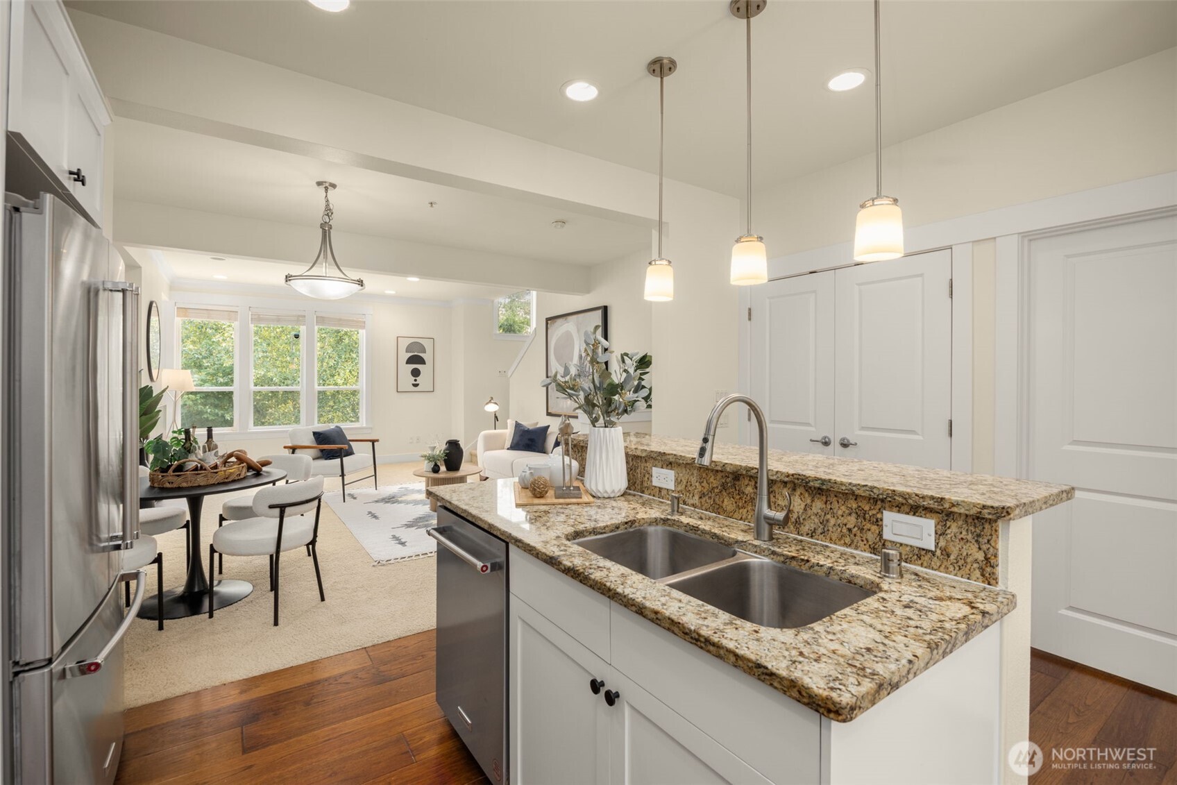 900 228th Avenue NE Unit: 14B
