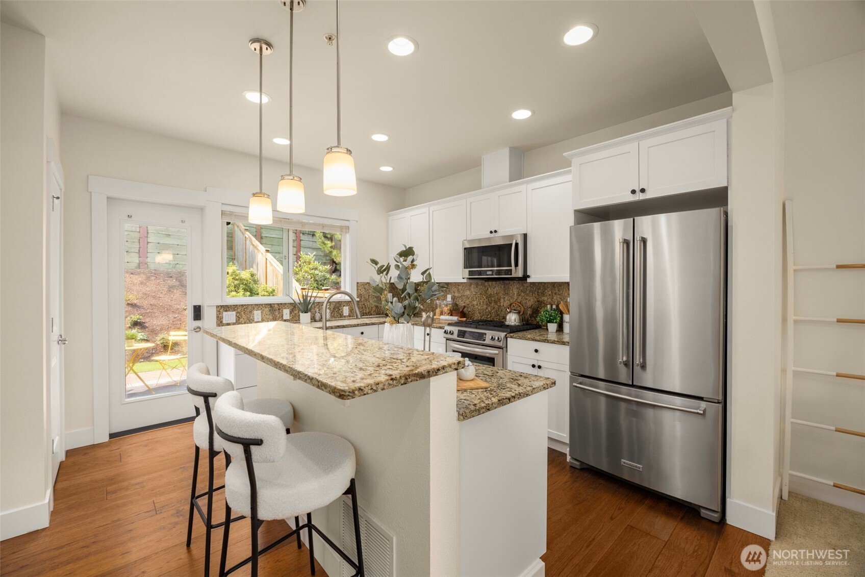 900 228th Avenue NE Unit: 14B